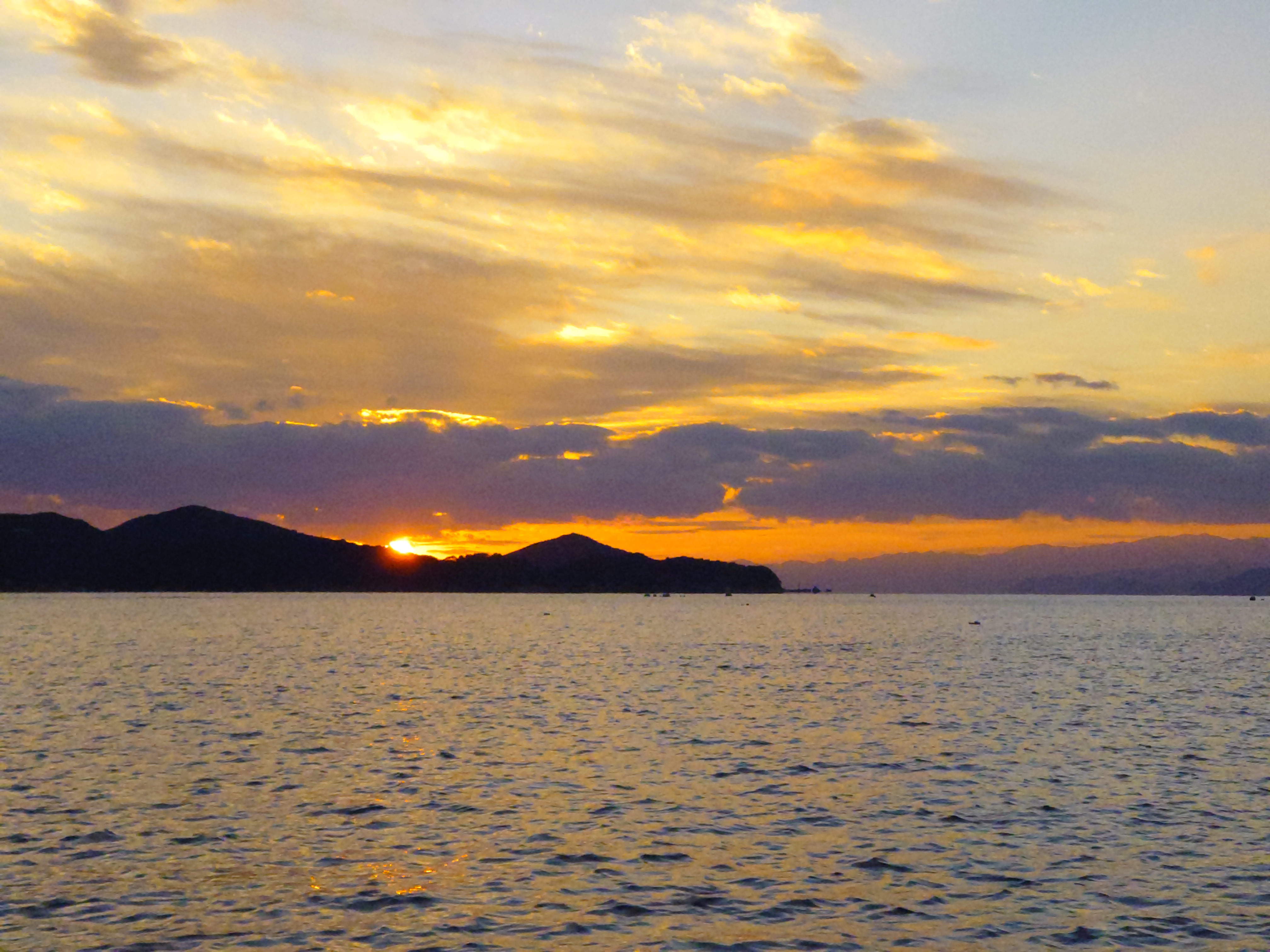 英虞湾の美しい夕日とサンセットクルーズ
